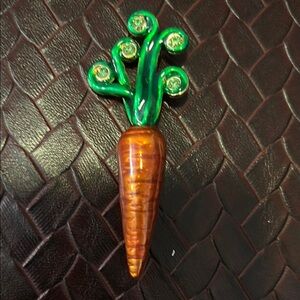 Unique vintage  Avon Carrot Brooch/pendant